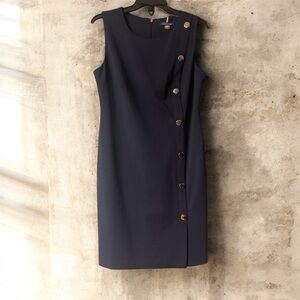 Elegant Tommy Hilfiger Navy Sleeveless Dress